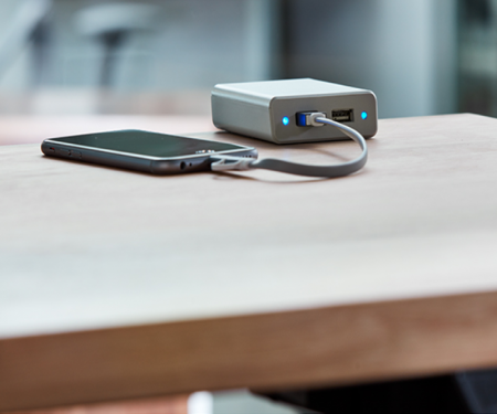 Edgemount usb power and data hub, black n use Edgemount usb power and data hub, black n use